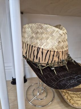 Straw Fedora Hat with Animal-Print Band and Decorative Chain